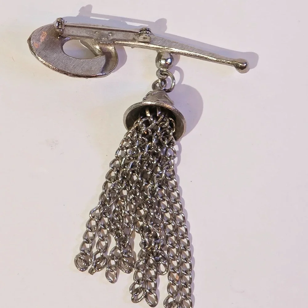 Vintage Textured Silver Tone Metal Bell Shape Tassel Dangle Brooch Pin